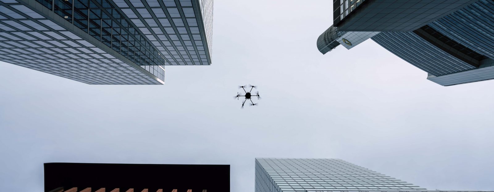 Porter Drohne Skynamic in Frankfurt with Arri Alexa Mini and HAWKs Germany